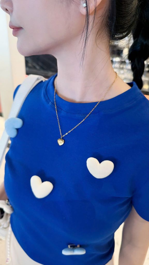  P234 TRÁI TIM TRẮNG CÀI ÁO 