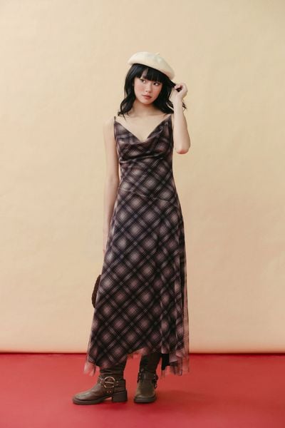  Đầm cổ đổ tùng xéo - Nâu - D0721 