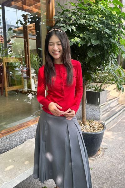  Áo tay dài cổ tròn gài nút - Đỏ - T1162 