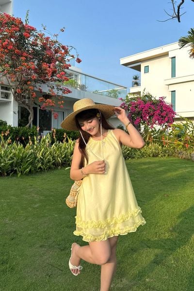  Đầm bèo rút nhún - Vàng - D0733 