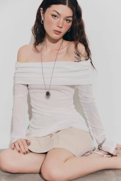  Áo trễ vai tay dài - Trắng - T0999 