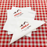 


																	 Khăn giấy ăn in logo nhà hàng CAFE Hồng Kỳ 