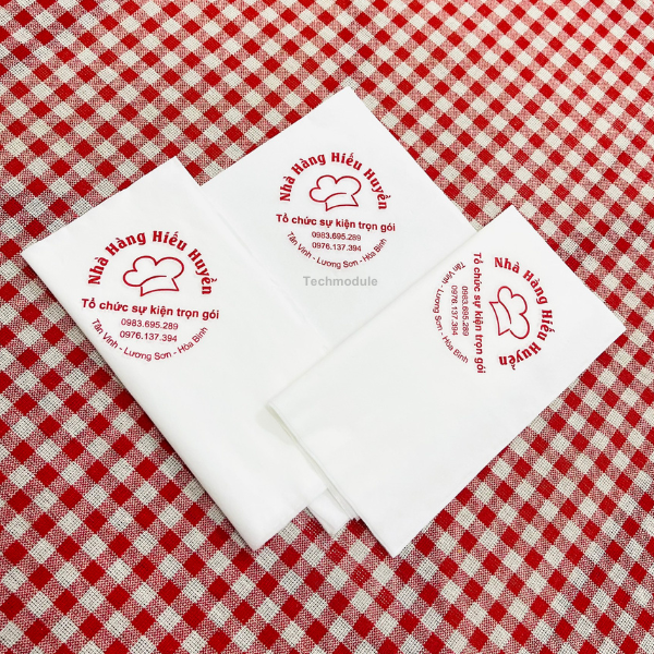  Khăn giấy ăn in logo NHÀ HÀNG HIẾU HUYỀN 