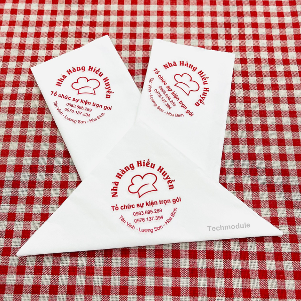  Khăn giấy ăn in logo NHÀ HÀNG HIẾU HUYỀN 