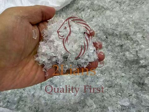  PET bottle flakes hotwashed / clear 
