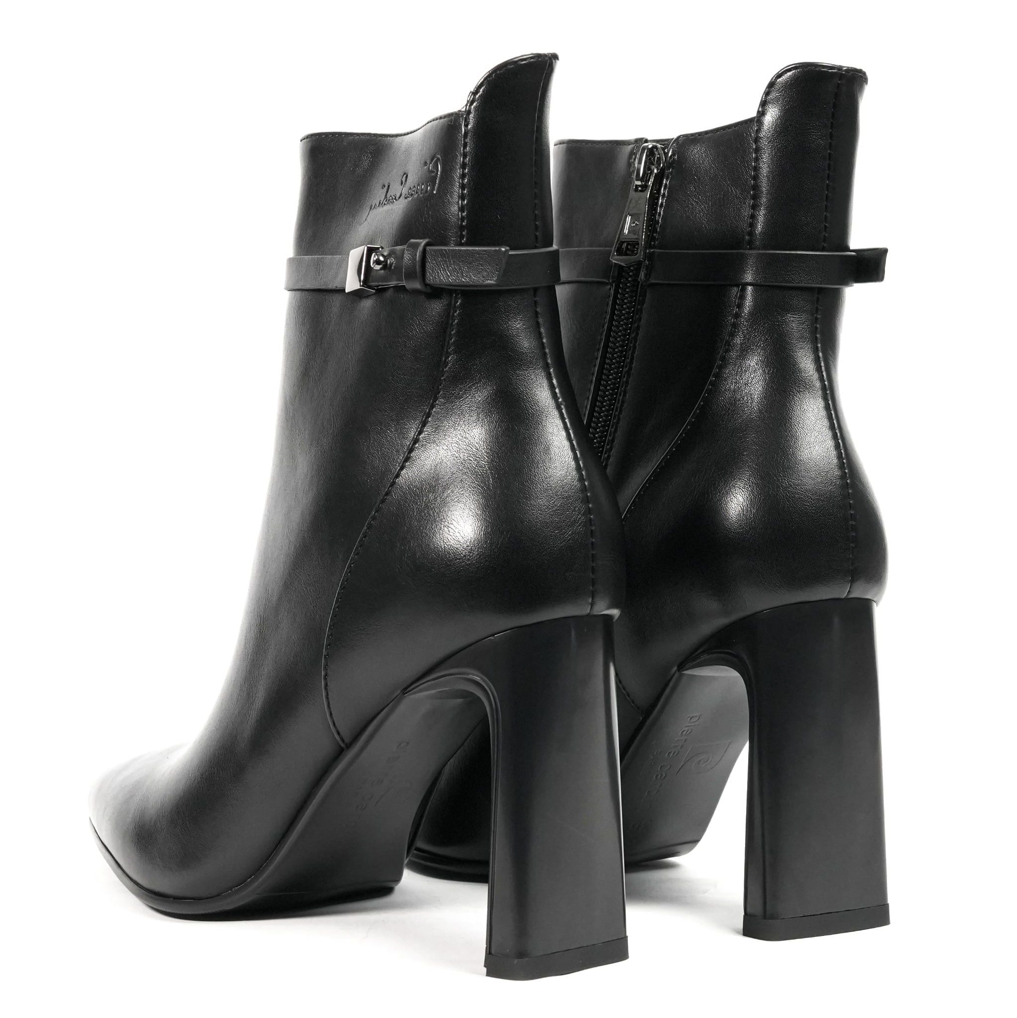 Giày boots nữ Pierre Cardin 301