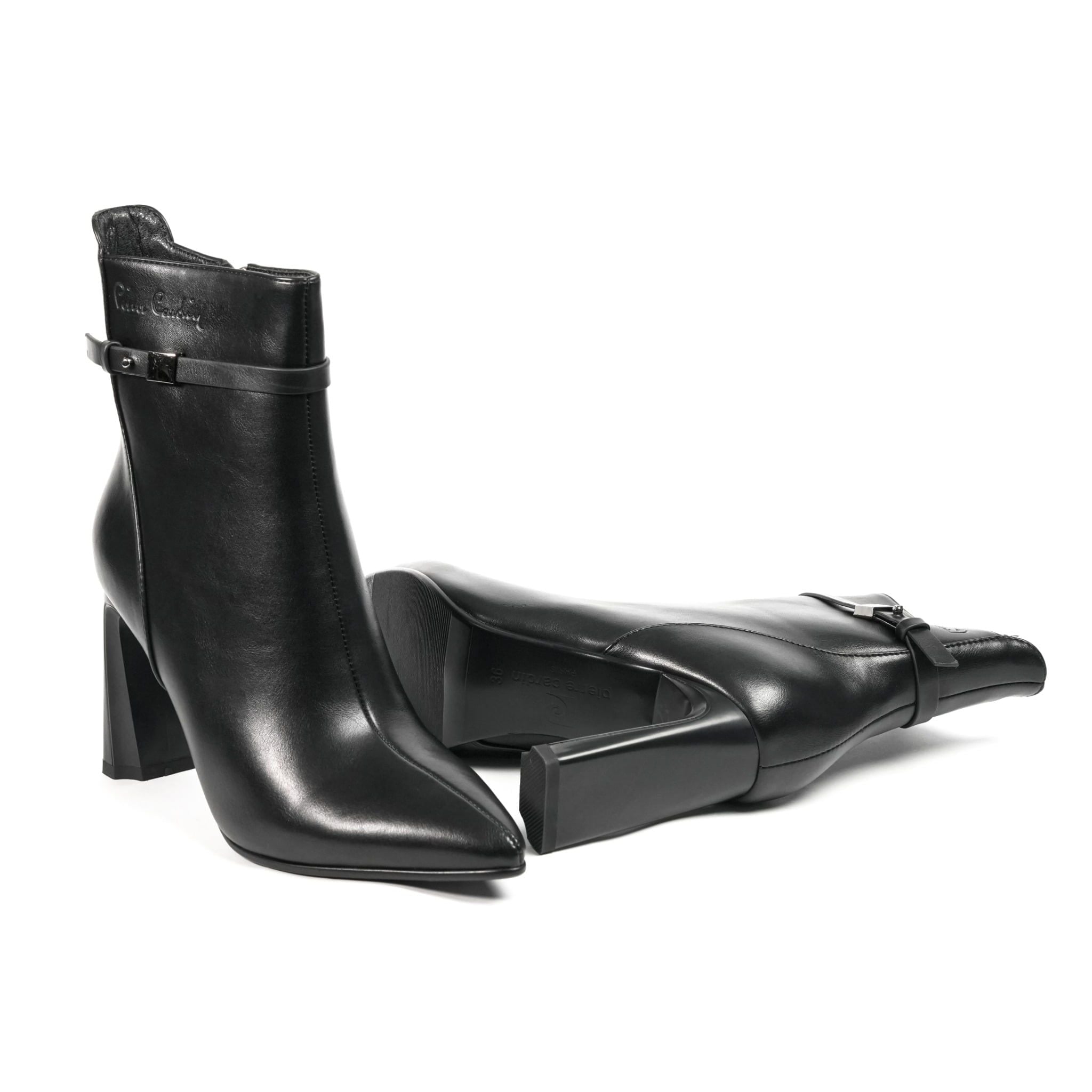 Giày boots nữ Pierre Cardin 301