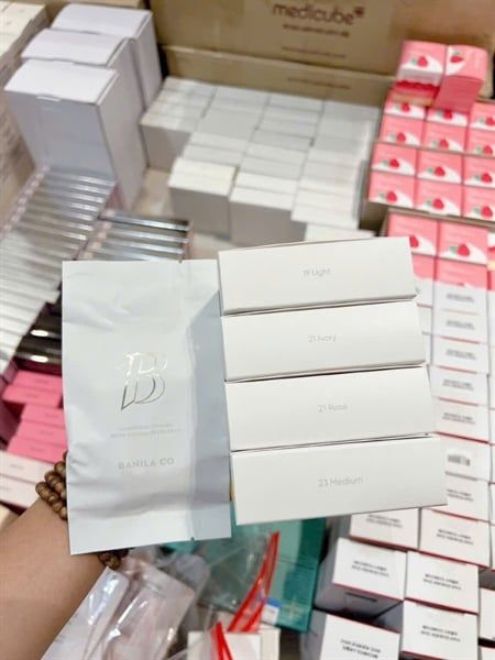  Phấn Nước Nâng Tone Da Banila Co Covericious Ultimate White Cushion SPF38 PA++ 14g 