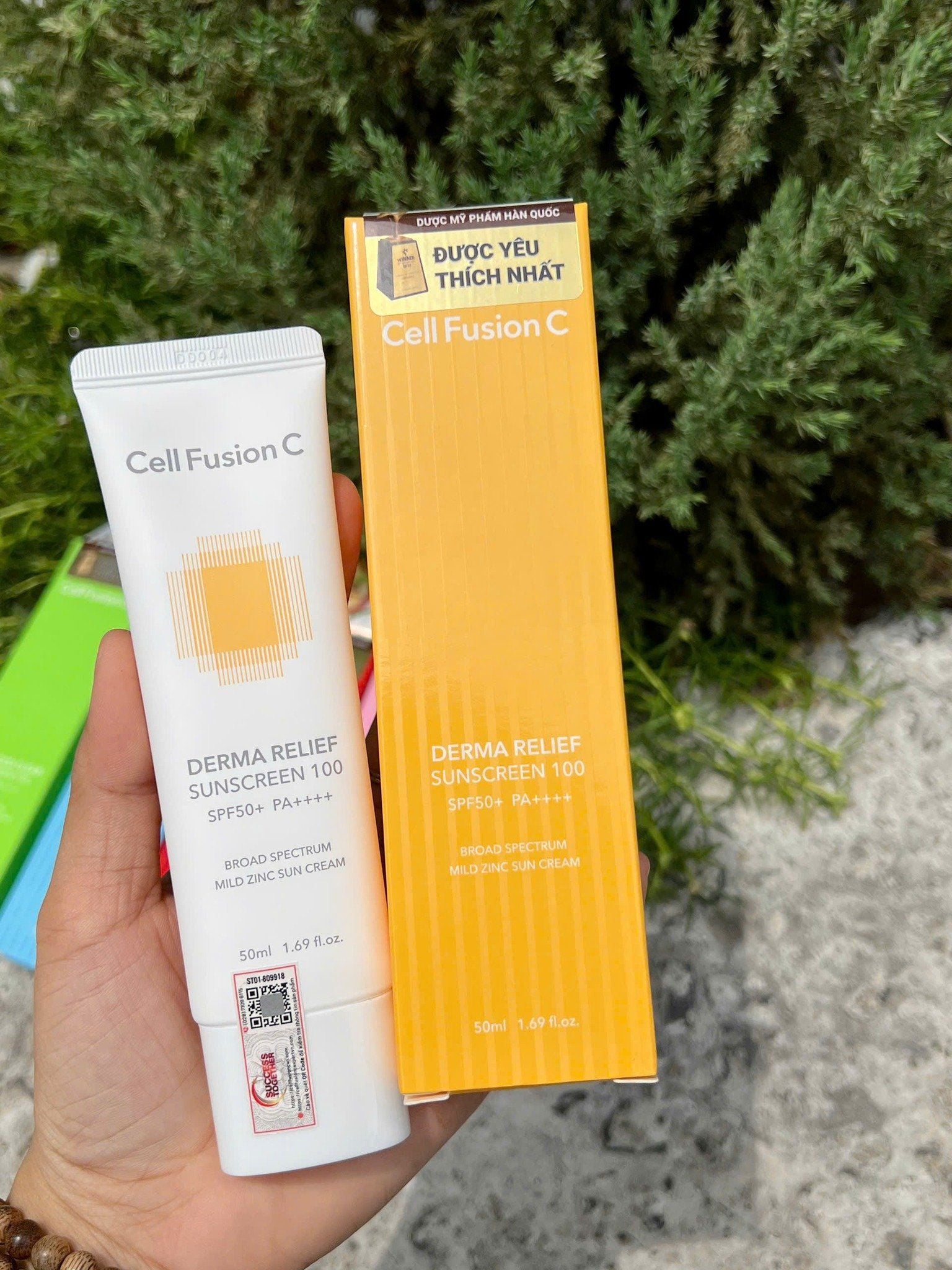  Kem chống nắng vật lý Cell Fusion C Derma Relief Sunscreen 100 SPF50+/PA++++ (Vàng mới) 