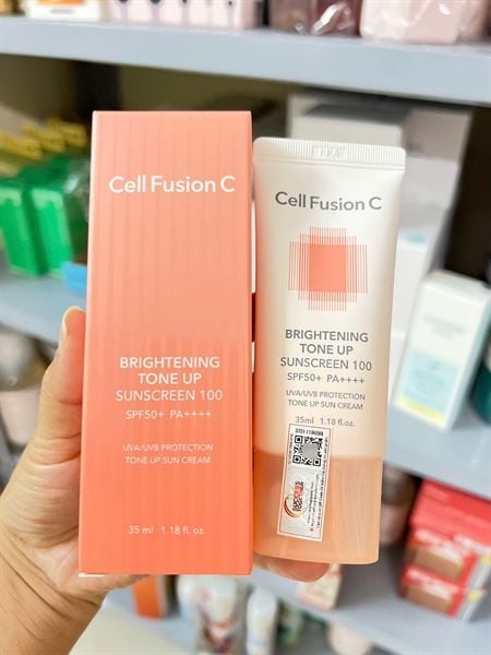  (Mẫu mới) Kem Chống Nắng Nâng Tone Cell Fusion C Brightening Tone Up Sunscreen 100 SPF50+ PA++++ 