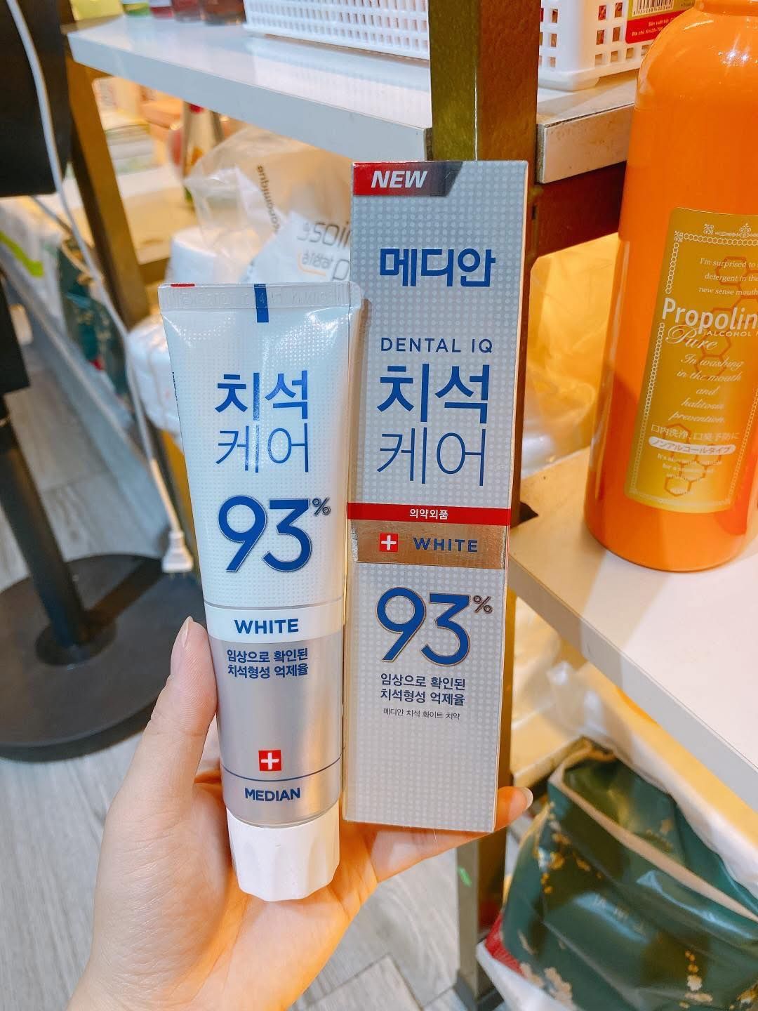  Kem Đánh Răng Median Dental IQ 93% Làm Trắng Sáng Răng 