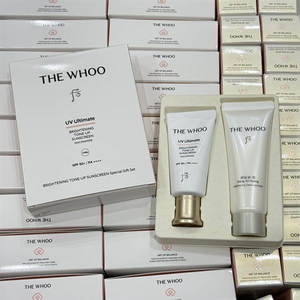  (HÀNG ORDER) Kem chống nắng nâng tone The Whoo UV Ultimate Brightening Tone Up Sunscreen Special Set (Tặng kèm sữa rửa mặt) 