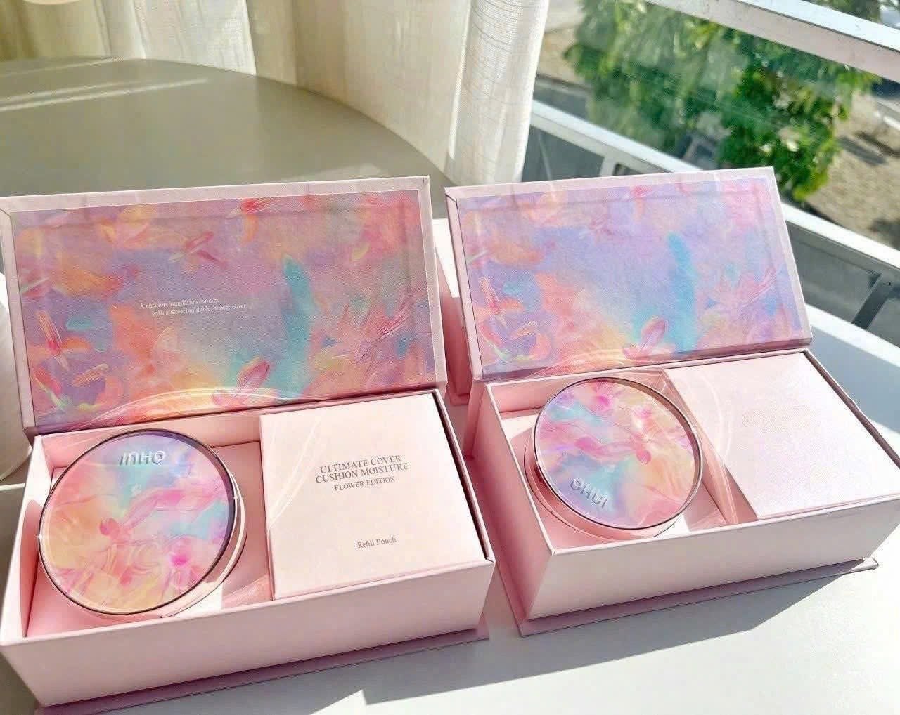  Phấn Nước Mỏng Nhẹ, Căng Bóng Ohui Ultimate Cover Cushion Moisture Flower Edition 15g (Tặng kèm 2 lõi refill) 