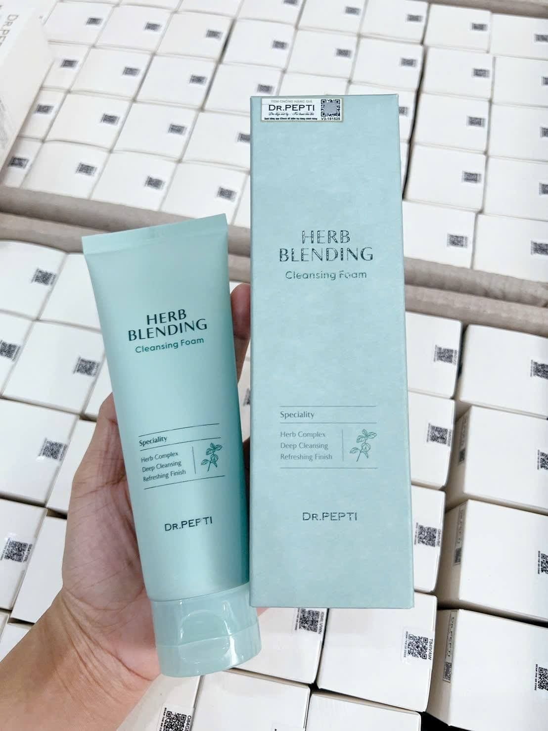  (Mẫu mới) Sữa Rửa Mặt Trà Xanh DR.PEPTI Herb Blending Cleansing Foam 110ml 