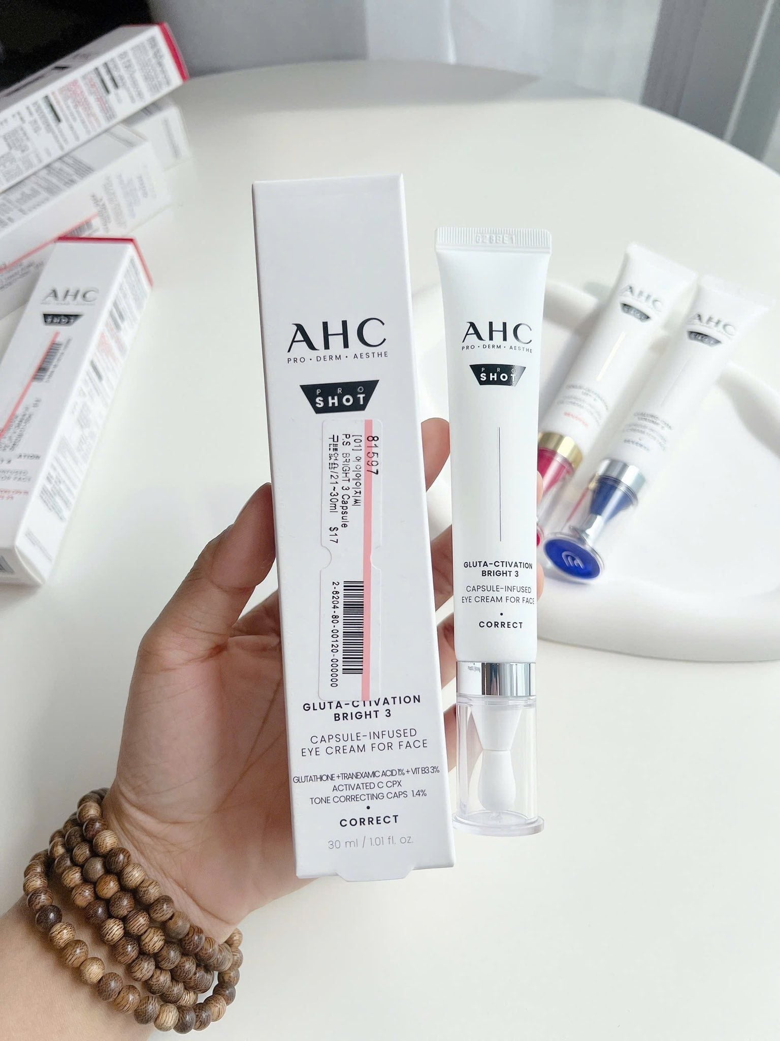  (Mẫu mới) Kem Dưỡng Mắt Nâng Cơ AHC Capsule Infused Eye Cream For Face 30ml 