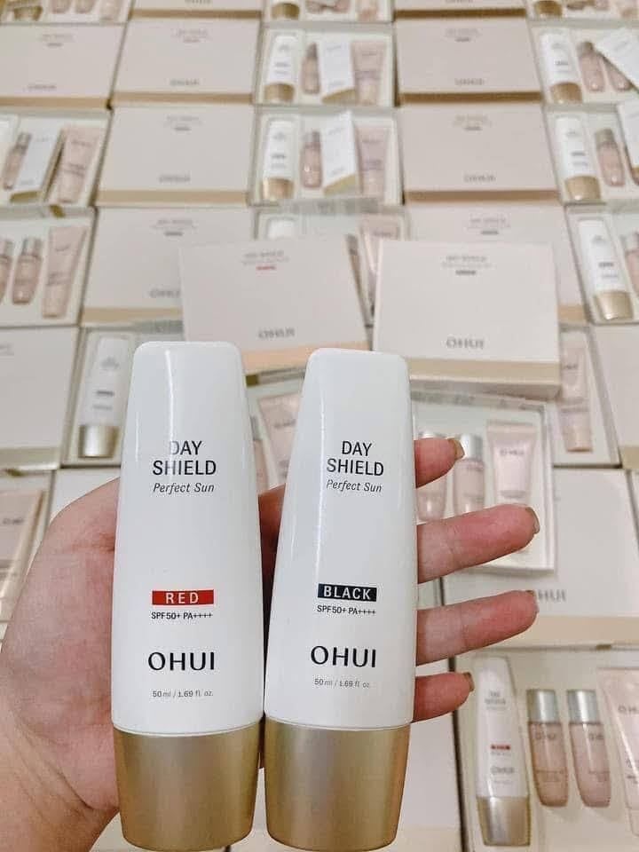 Set kem chống nắng nâng tone OHUI Day Shield Perfect Sun Special Set (4 món) 