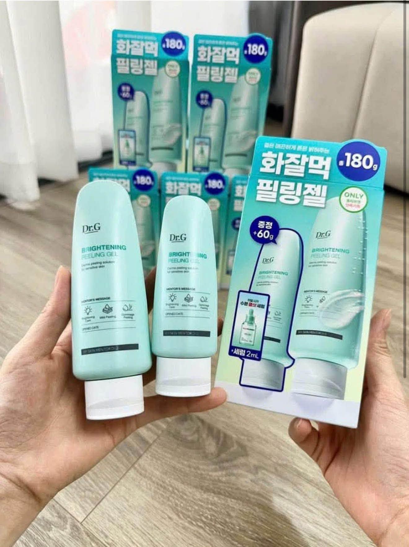  Tẩy Tế Bào Chết Dạng Gel Dịu Nhẹ, Làm Sáng Da Dr.G Brightening Peeling Gel 120g 