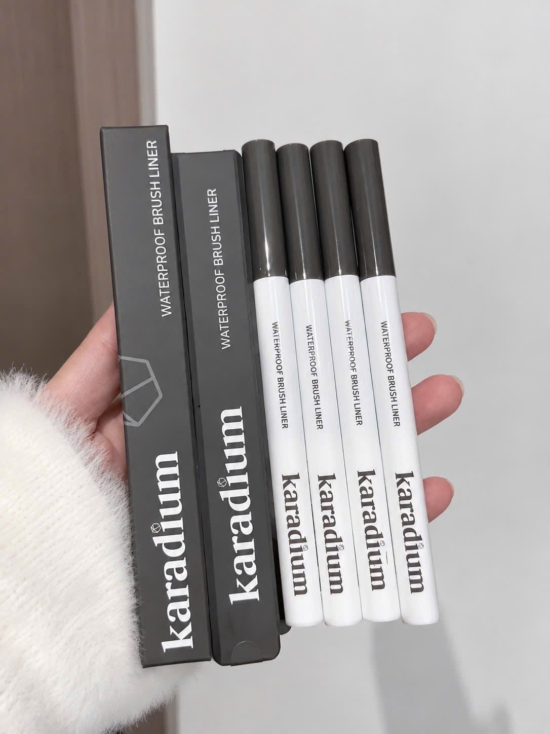  Kẻ mắt nước chống trôi Karadium Waterproof Brush Liner 