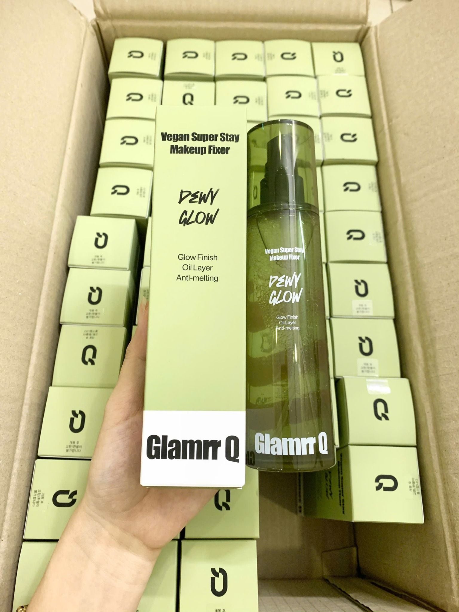  Xịt Khóa Nền Glamrr Q Vegan Super Stay Makeup Fixer (2 DÒNG) 