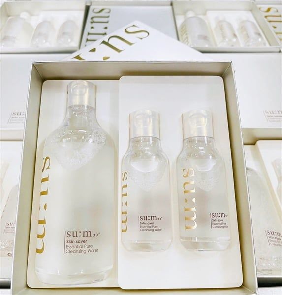  Nước Tẩy Trang Dịu Nhẹ Su:m37 Skin Saver Essential Pure Cleansing Water Special Set 400ml (Tặng kèm nước tẩy trang 100ml*2) 