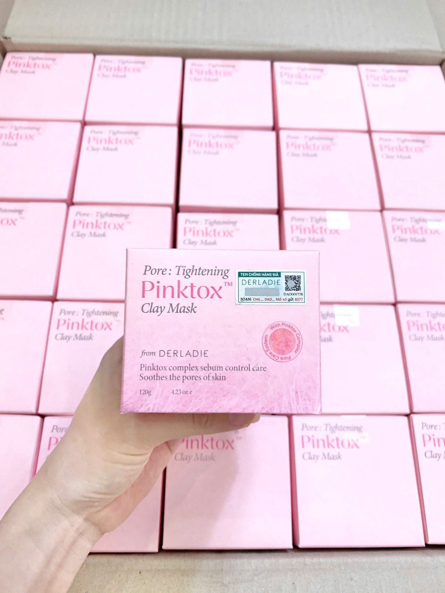  (Mẫu mới) Mặt Nạ Đất Sét Kiềm Dầu, Giảm Nhờn Derladie Vegan Pink Tox Clay Mask 60g/ 120g 