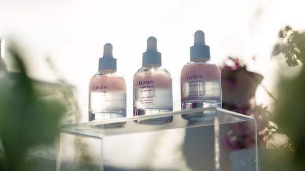  Tinh chất trẻ hóa, căng bóng da Luvum Slow Aging Super Food Oil Serum 30g 