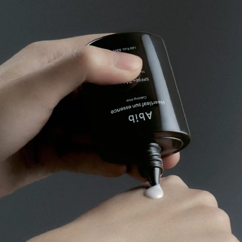  Tinh Chất Chống Nắng Dịu Nhẹ Abib Heartleaf Sun Essence Calming Drop SPF50+ PA++++ 50ml 