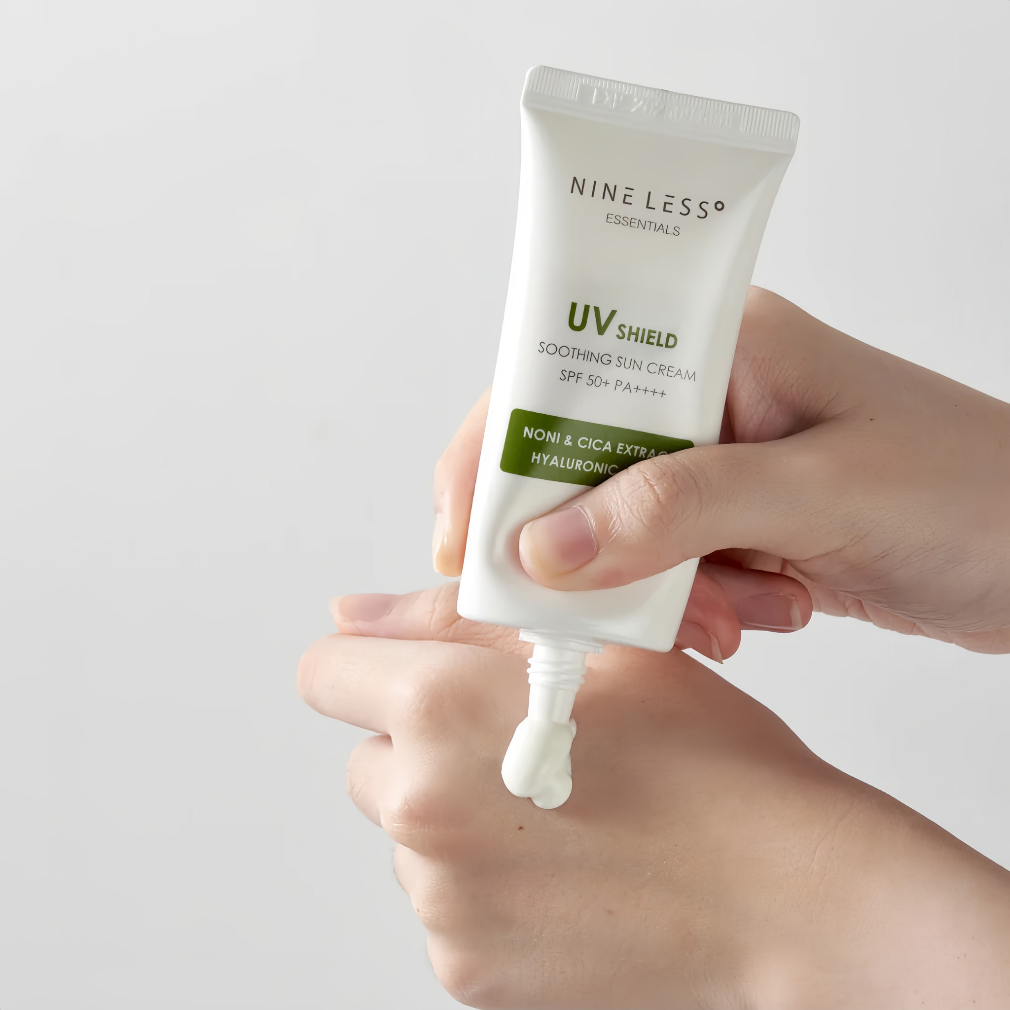  Kem Chống Nắng Nineless Essentials UV Shield Soothing Sun Cream SPF50+ PA++++ 50g 