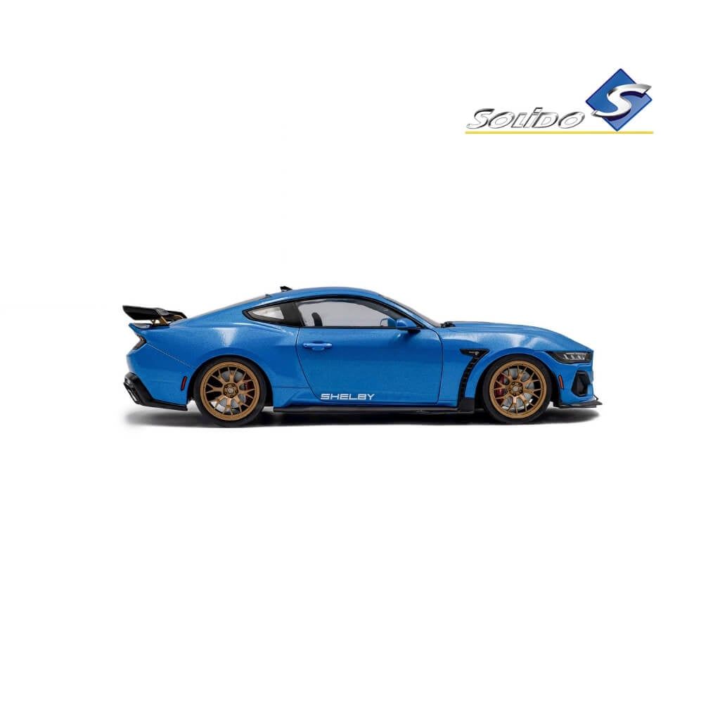 Mô hình xe Ford Mustang Shelby Super Snake 1:18 SOLIDO