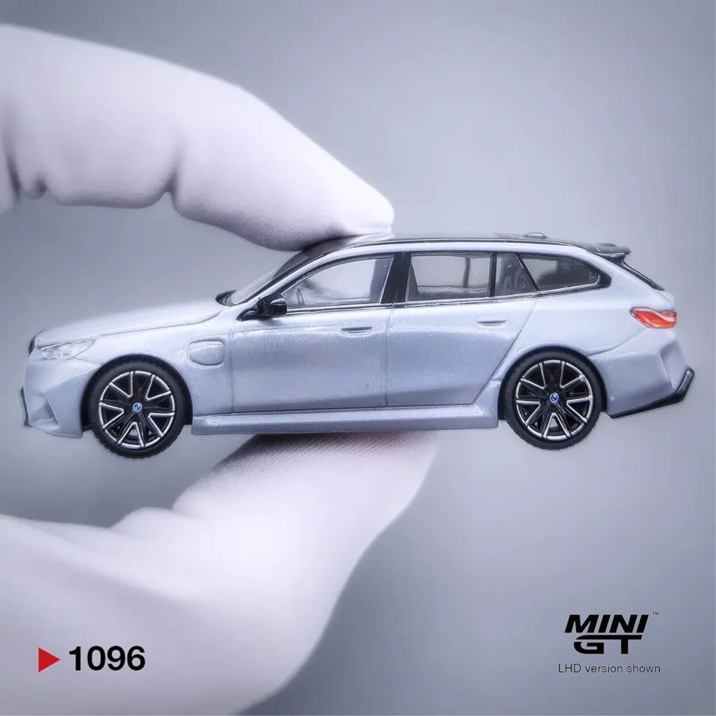 Mô hình xe BMW M5 Touring ( G99 ) 1:64 MiniGT