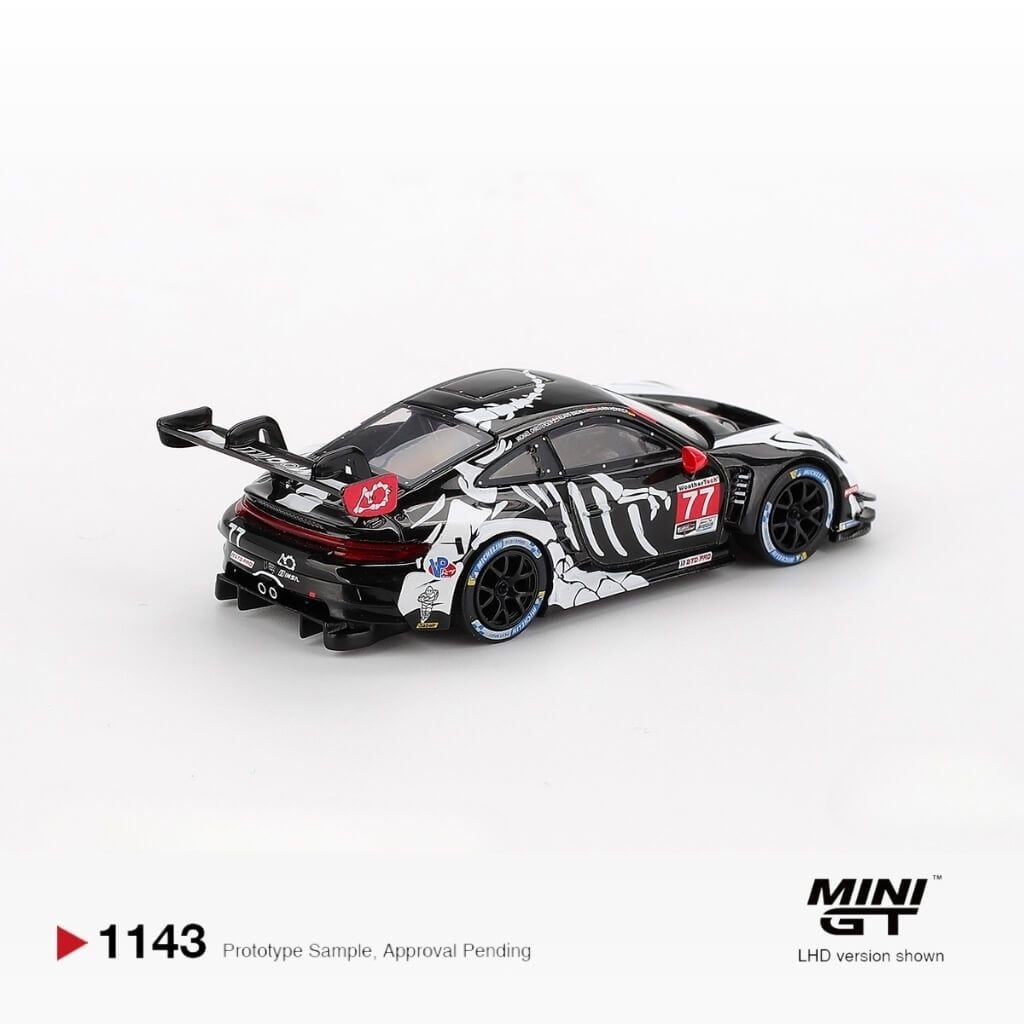 Mô hình xe Porsche 911 GT3 R #77 AO Racing 2025 IMSA Petit Le Mans 1:64 MiniGT