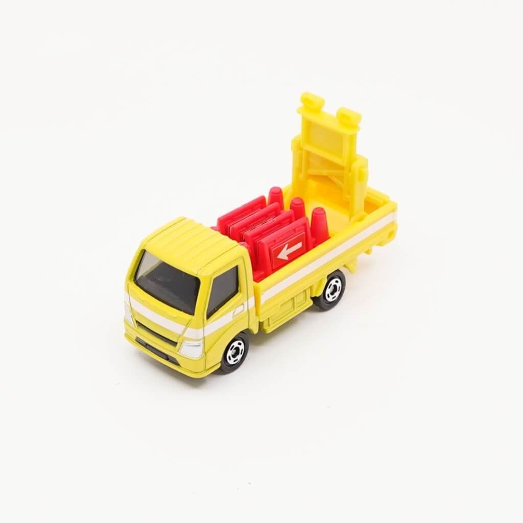 Mô hình xe Road Safety Equipment Transport Truck No.82-09 TOMICA