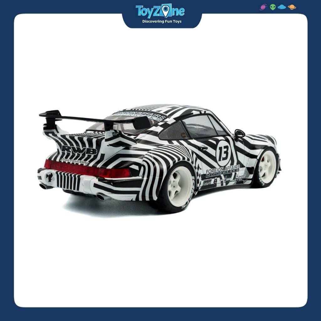 Mô hình xe Porsche 911 RWB Body Kit The Zebra Camouflage 2022 1:18 SOLIDO
