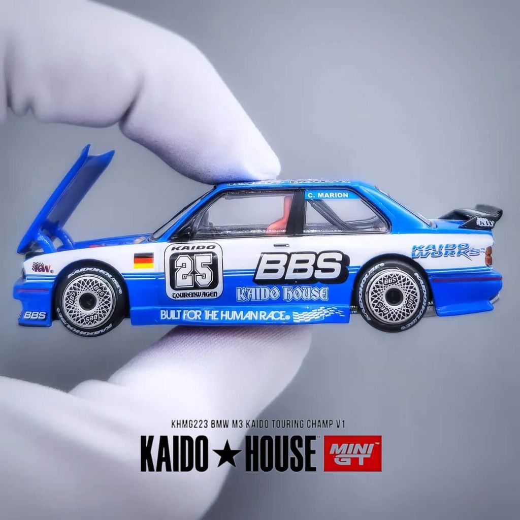 Mô hình xe BMW M3 ( E30 ) 1:64 KAIDO HOUSE x MiniGT