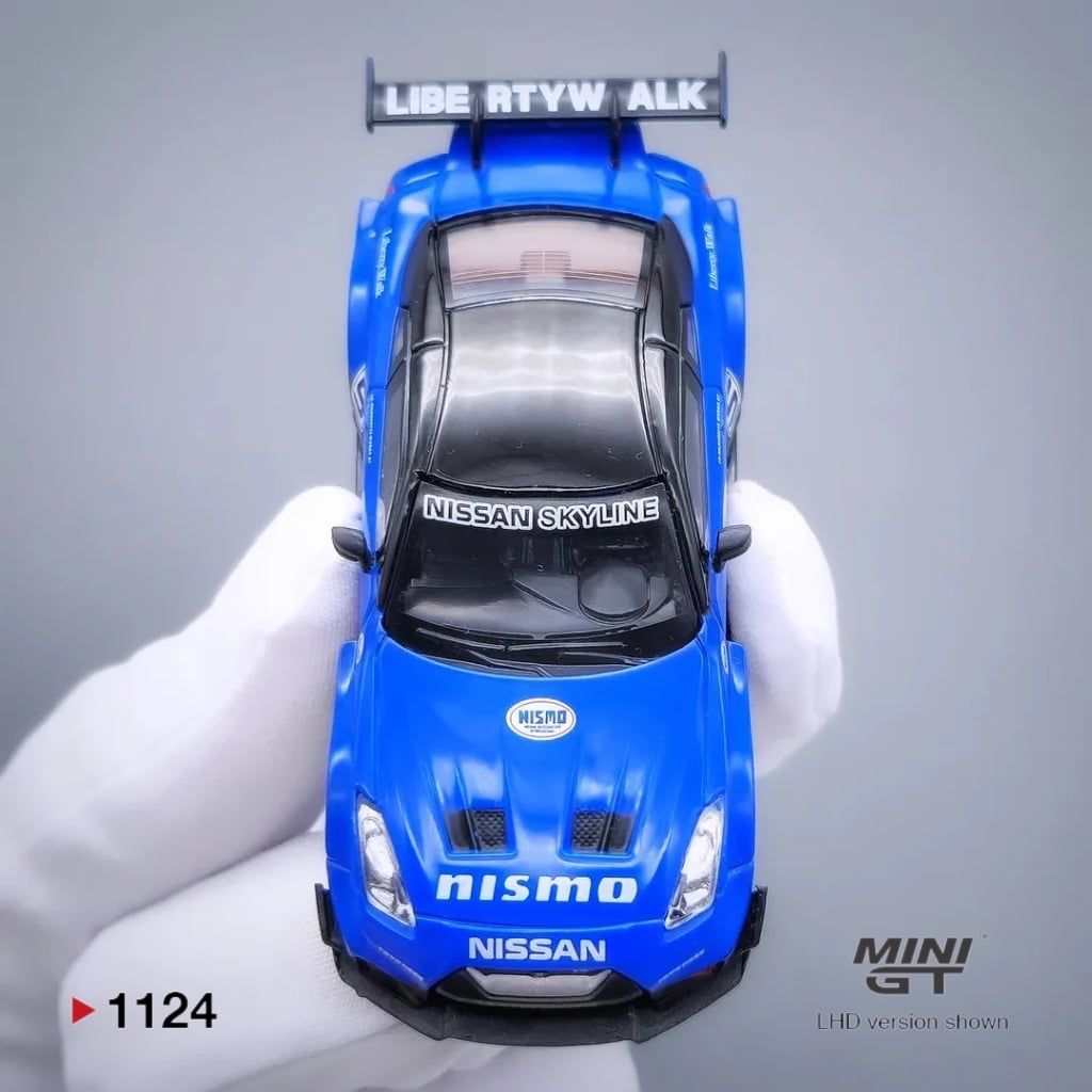 Mô hình xe Nissan 35GT-RR  LB-Silhouette WORKS GT Ver.2 MiniGT