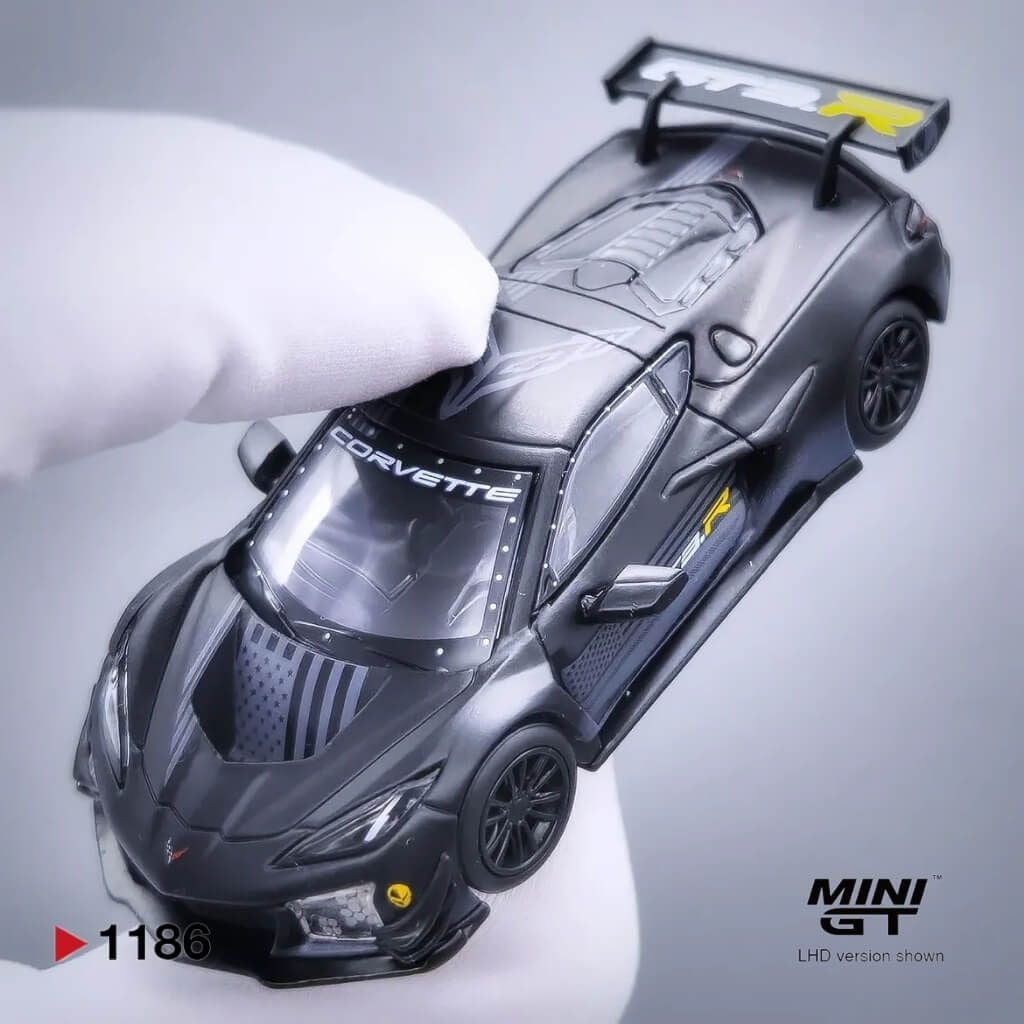 Mô hình xe Chevrolet Corvette Z06 GT3.R 1:64 MiniGT
