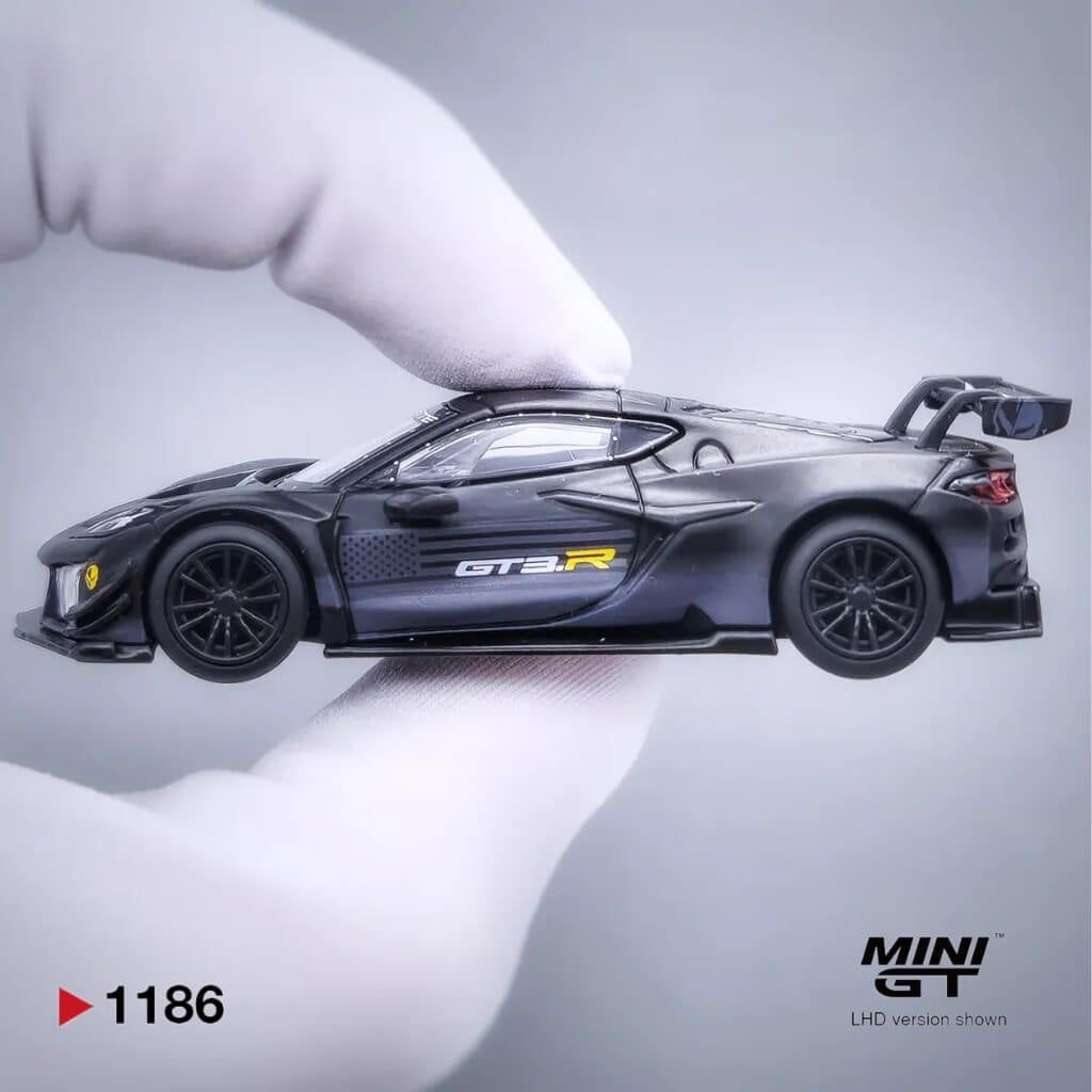 Mô hình xe Chevrolet Corvette Z06 GT3.R 1:64 MiniGT