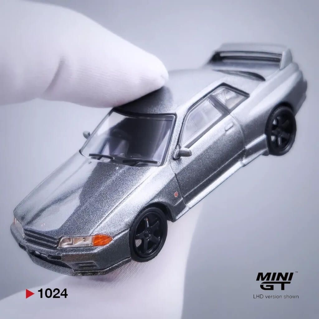 Mô hình xe Nissan Skyline GT-R ( NISMO BNR32 CRS Version ) 1:64 MiniGT