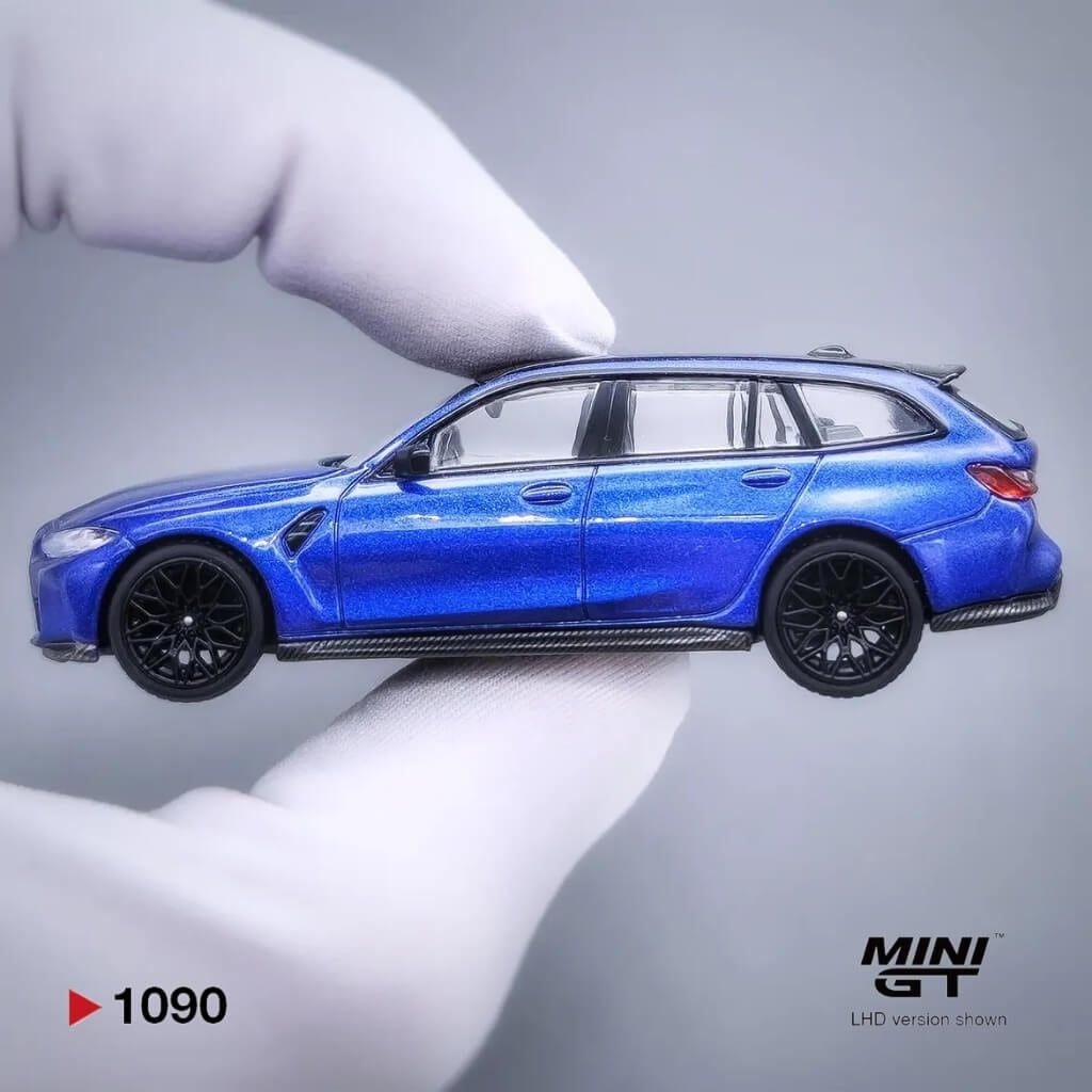 Mô hình xe BMW M3 Competition Touring 1:64 MiniGT