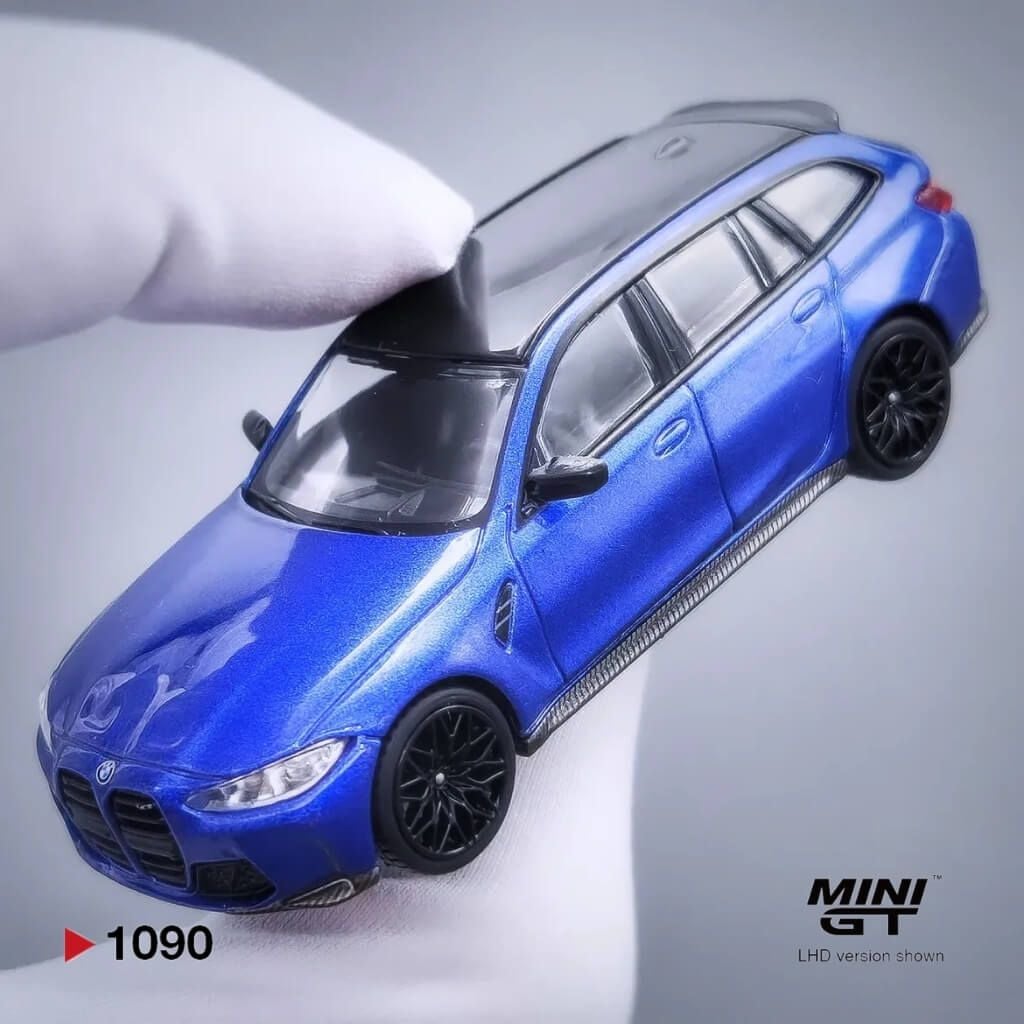 Mô hình xe BMW M3 Competition Touring 1:64 MiniGT