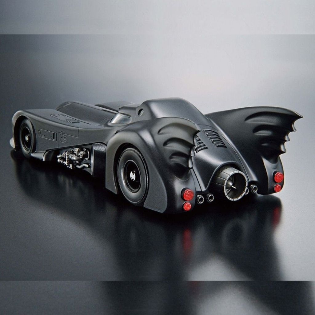 Mô hình lắp ráp DC Batmobile ( Batman Version ) Model Kit 1/35 BANDAI