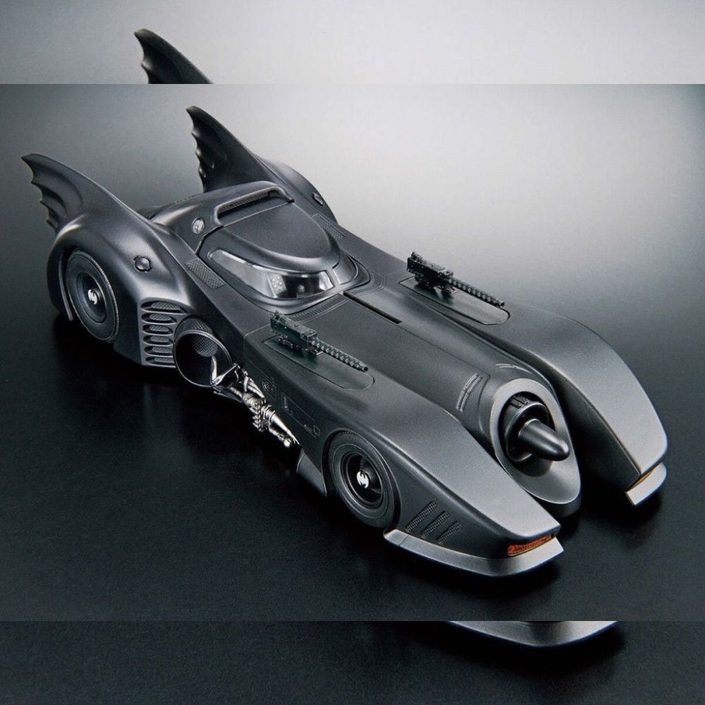 Mô hình lắp ráp DC Batmobile ( Batman Version ) Model Kit 1/35 BANDAI