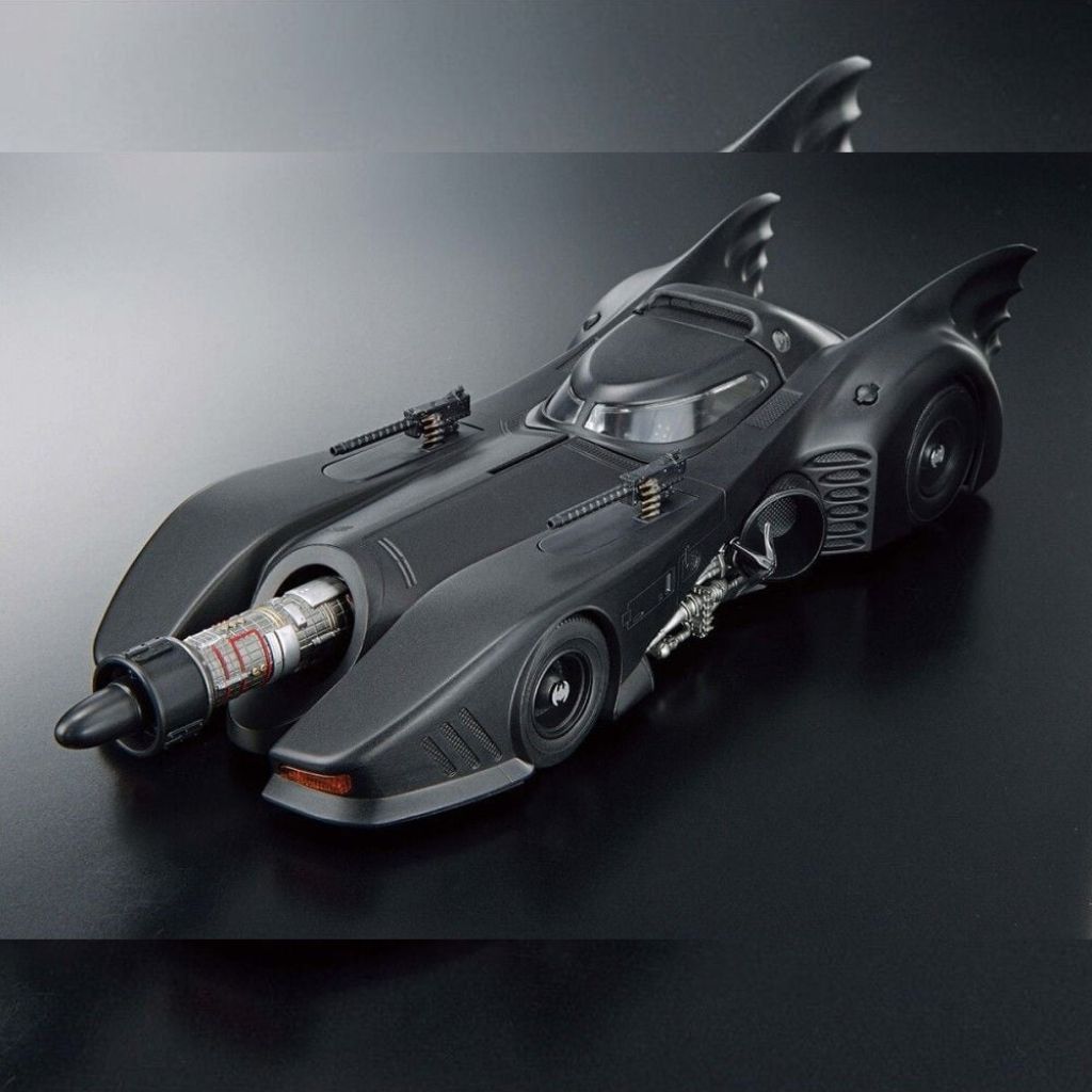 Mô hình lắp ráp DC Batmobile ( Batman Version ) Model Kit 1/35 BANDAI