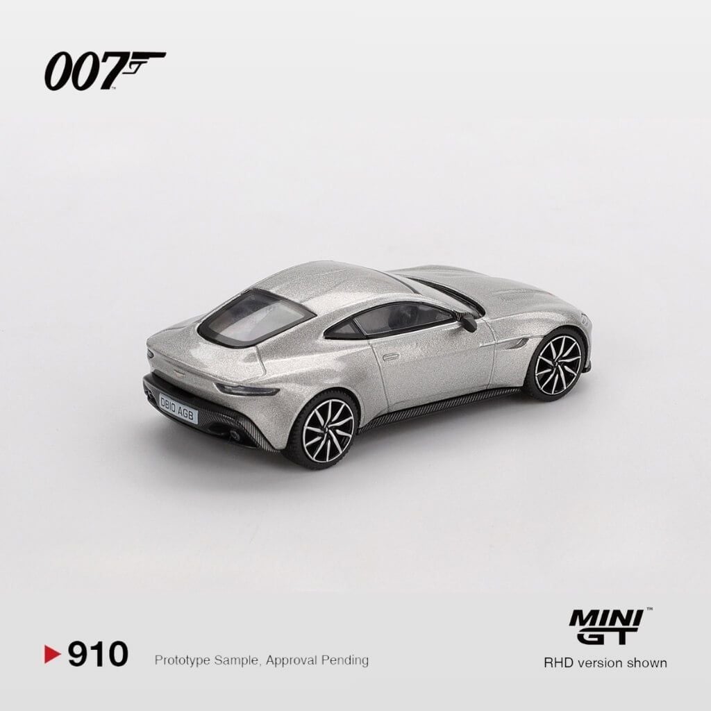 Mô hình xe Aston Martin DB10 1:64 MiniGT