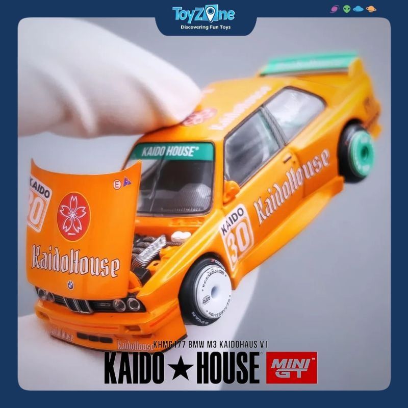 Mô hình xe BMW M3 ( E30 ) 1:64 KAIDO HOUSE x MiniGT