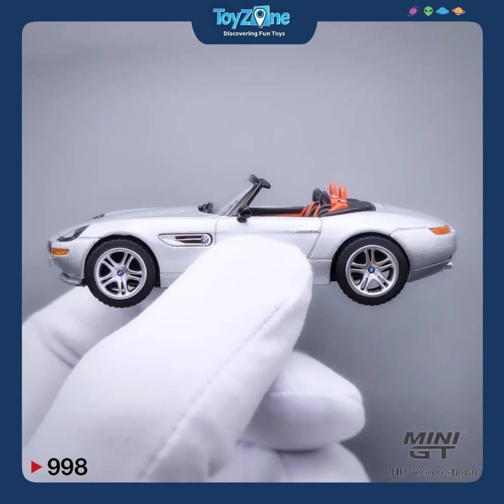 Mô hình xe BMW Z8 1:64 MiniGT
