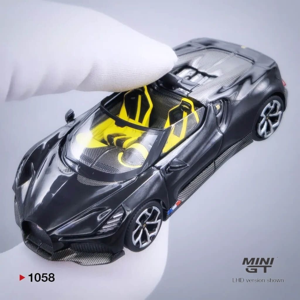 Mô hình xe Bugatti W16 Mistral 1:64 MiniGT