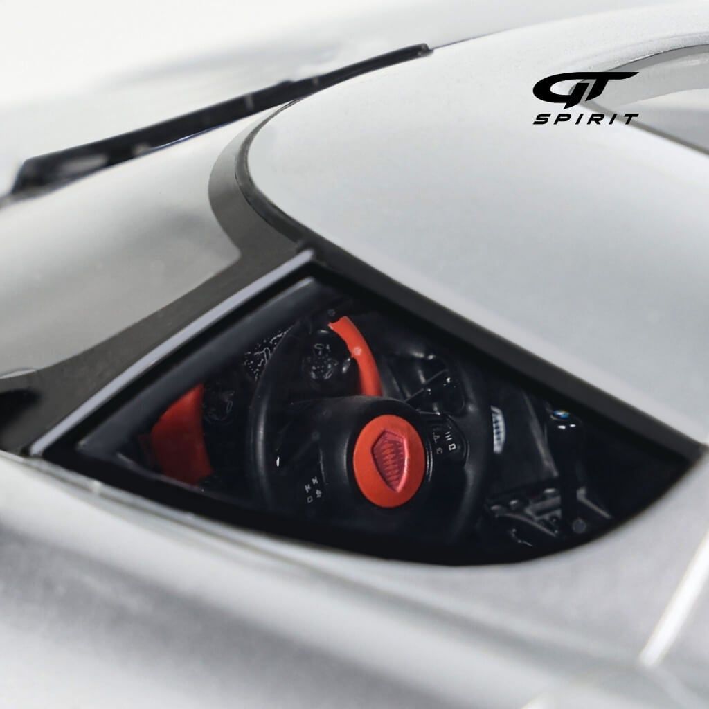 Mô hình xe Koenigsegg CC850 2013 1:18 GT SPIRIT