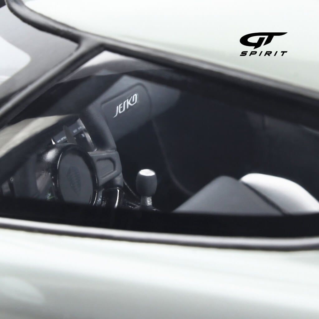 Mô hình xe Koenigsegg Jesko Absolut 2022 1:18 GT SPIRIT