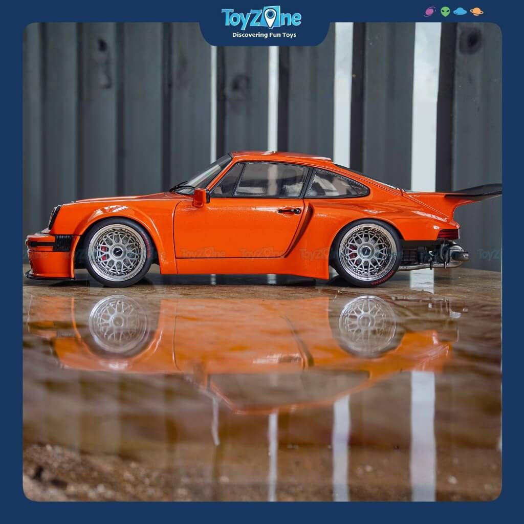 Mô hình xe Porsche 911 KS-R 2022 1:18 SOLIDO